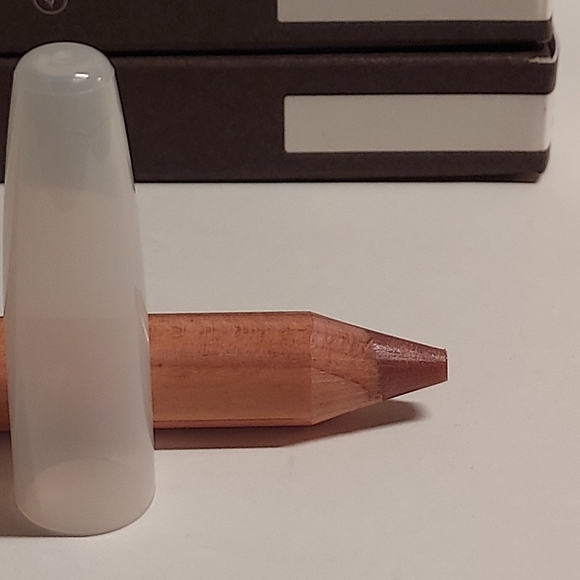 AVEDA *Feed My Lips Pure Nourish-Mint Colorless Lip Primer*/ 0.1 oz / New in box - Picture 3 of 6